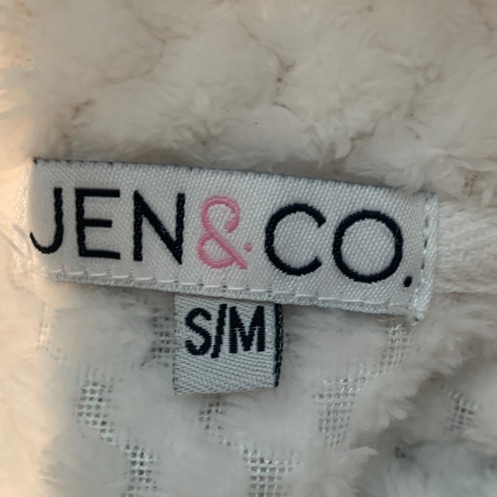 Women's Cream Textured Jacket - Picture 11 of 11